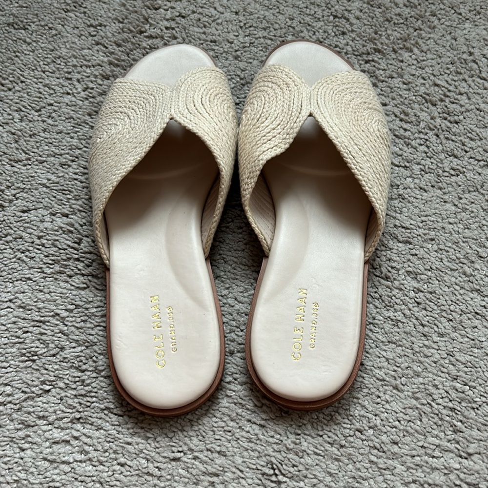 NWOT tan sandals with rope detail